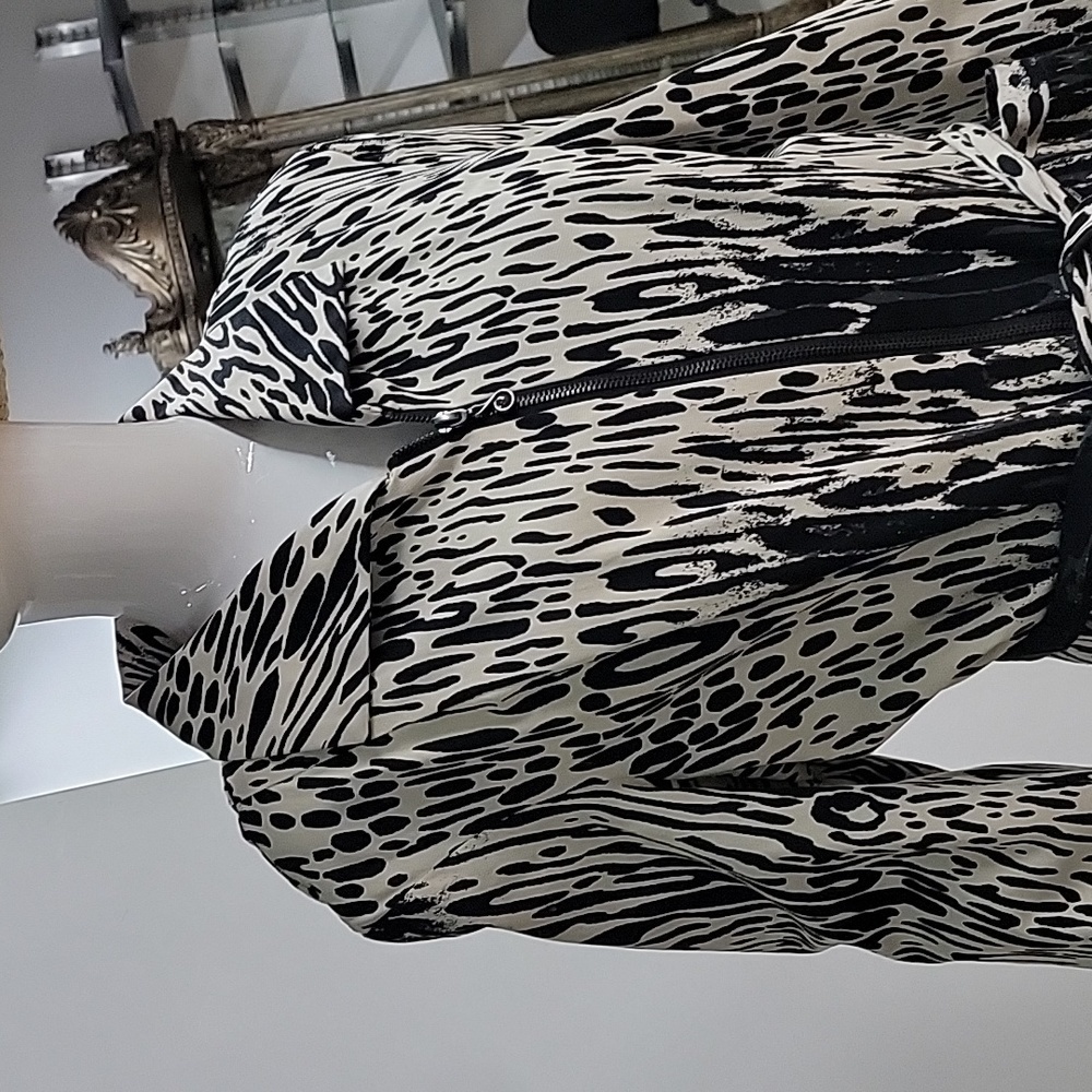 Samuel Dong Animal/Jacquard Long Lightweight Jacket With Belt Size Large - Picture 3 of 16